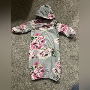 Newborn gown with hat